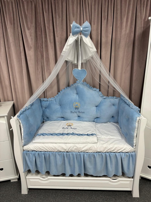 PEPPIbambini ROYAL Velvet Blue Biancheria da letto per bambini 11 pezzi, 100% Cotone con Ricamo