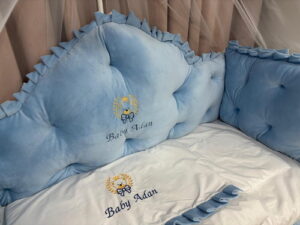 PEPPIbambini ROYAL Velvet Blue Biancheria da letto per bambini 11 pezzi, 100% Cotone con Ricamo - immagine 5