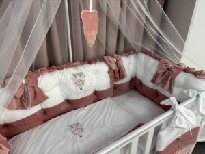 PEPPIbambini ROYAL White Pink Velvet Biancheria da letto per bambini 11 pezzi, 100% Cotone con Ricamo - immagine 2