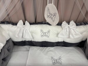 PEPPIbambini ROYAL White Grey Velvet Biancheria da letto per bambini 11 pezzi, 100% Cotone con Ricamo - immagine 2