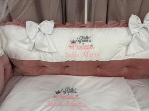 PEPPIbambini ROYAL White Pink Velvet Biancheria da letto per bambini 11 pezzi, 100% Cotone con Ricamo - immagine 5