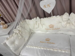PEPPIbambini ROYAL White Velvet Biancheria da letto per bambini 11 pezzi, 100% Cotone con Ricamo - immagine 4