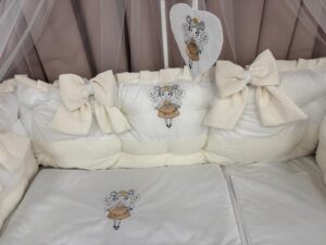 PEPPIbambini ROYAL White Velvet Biancheria da letto per bambini 11 pezzi, 100% Cotone con Ricamo - immagine 6