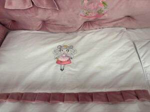 PEPPIbambini ROYAL Pink Velvet Biancheria da letto per bambini 11 pezzi, 100% Cotone con Ricamo - immagine 5