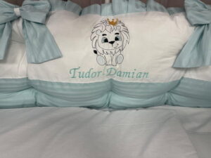 PEPPIbambini ROYAL White Mint Biancheria da letto per bambini 11 pezzi, 100% Cotone con Ricamo - immagine 4
