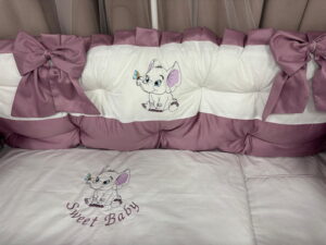 PEPPIbambini ROYAL White Pink Velvet Biancheria da letto per bambini 11 pezzi, 100% Cotone con Ricamo - immagine 6